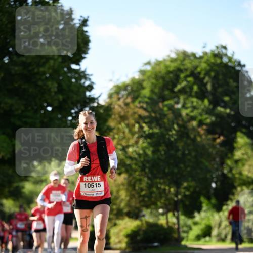 08.06.2024 - REWE Women's Run Dr. Thomas Lammeyer http://msf.ph/oto/6243282 09.06.2024 09:17:46 Laufen 10515 meine-sportfotos.de