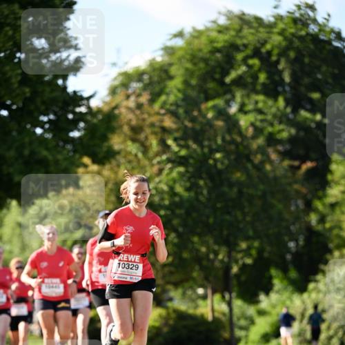 08.06.2024 - REWE Women's Run Dr. Thomas Lammeyer http://msf.ph/oto/6243312 09.06.2024 09:17:51 Laufen 10441, 10329 meine-sportfotos.de