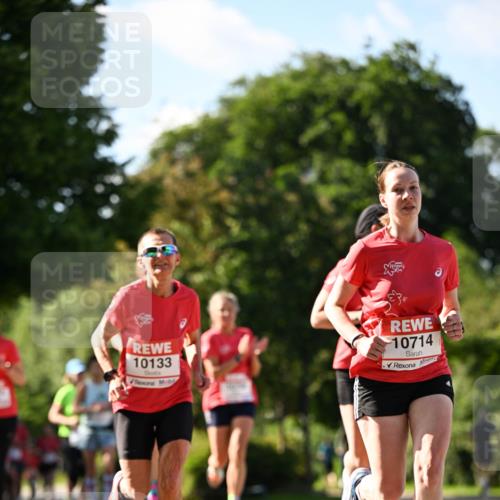 08.06.2024 - REWE Women's Run Dr. Thomas Lammeyer http://msf.ph/oto/6243347 09.06.2024 09:17:56 Laufen 10133, 10714 meine-sportfotos.de
