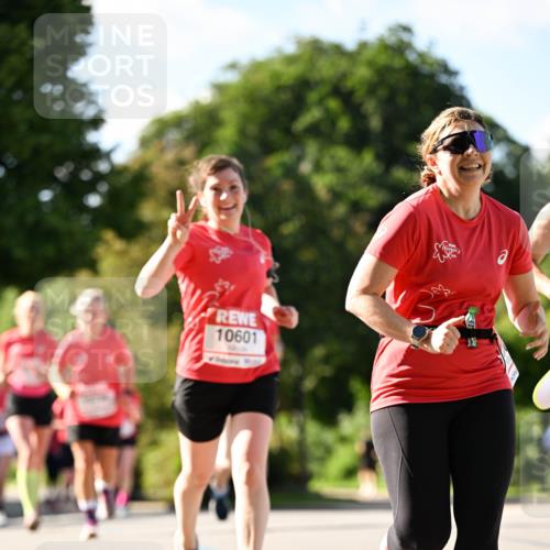 08.06.2024 - REWE Women's Run Dr. Thomas Lammeyer http://msf.ph/oto/6243393 09.06.2024 09:18:04 Laufen 10601 meine-sportfotos.de