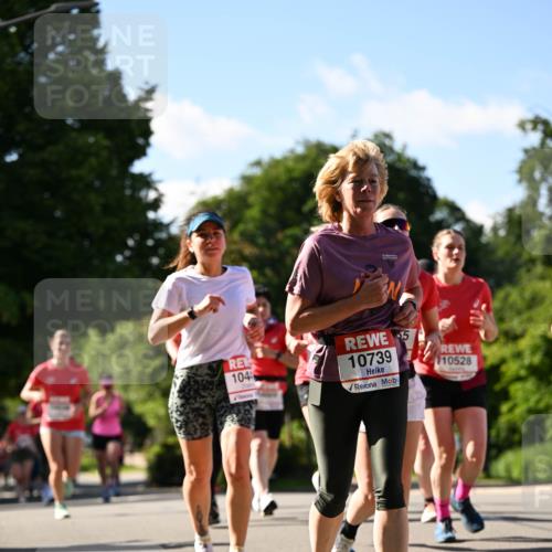 08.06.2024 - REWE Women's Run Dr. Thomas Lammeyer http://msf.ph/oto/6243432 09.06.2024 09:18:11 Laufen 1045, 5, 10739, 10528 meine-sportfotos.de