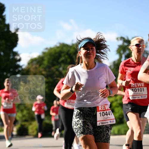 08.06.2024 - REWE Women's Run Dr. Thomas Lammeyer http://msf.ph/oto/6243440 09.06.2024 09:18:12 Laufen 10441, 10101 meine-sportfotos.de