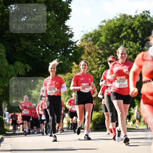 08.06.2024 - REWE Women's Run Dr. Thomas Lammeyer http://msf.ph/oto/6243565 09.06.2024 09:18:38 Laufen 10370, 52, 10107 meine-sportfotos.de