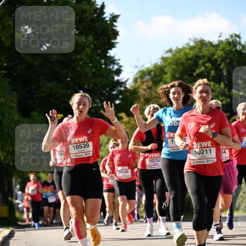 08.06.2024 - REWE Women's Run Dr. Thomas Lammeyer http://msf.ph/oto/6243653 09.06.2024 09:18:54 Laufen 10539, 104, 10, 10762, 10211, 34, 10096 meine-sportfotos.de