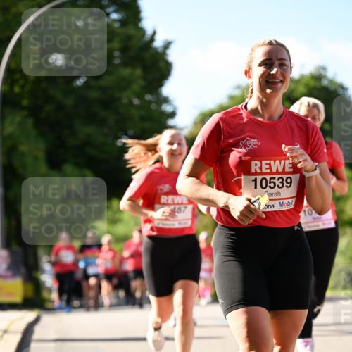 08.06.2024 - REWE Women's Run Dr. Thomas Lammeyer http://msf.ph/oto/6243666 09.06.2024 09:18:56 Laufen 487, 10539, 10 meine-sportfotos.de