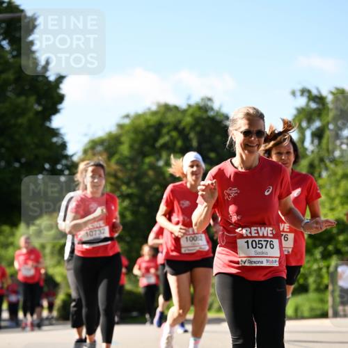 08.06.2024 - REWE Women's Run Dr. Thomas Lammeyer http://msf.ph/oto/6243743 09.06.2024 09:19:09 Laufen 10732, 10052, 10576, 6 meine-sportfotos.de