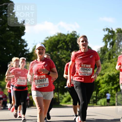 08.06.2024 - REWE Women's Run Dr. Thomas Lammeyer http://msf.ph/oto/6243775 09.06.2024 09:19:15 Laufen 10650, 10657, 10400 meine-sportfotos.de