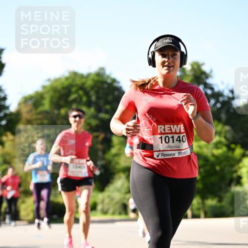 08.06.2024 - REWE Women's Run Dr. Thomas Lammeyer http://msf.ph/oto/6243802 09.06.2024 09:19:20 Laufen 10140 meine-sportfotos.de