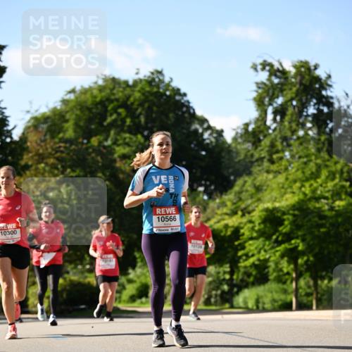 08.06.2024 - REWE Women's Run Dr. Thomas Lammeyer http://msf.ph/oto/6243812 09.06.2024 09:19:22 Laufen 10300, 10181, 10566, 10128 meine-sportfotos.de