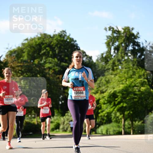 08.06.2024 - REWE Women's Run Dr. Thomas Lammeyer http://msf.ph/oto/6243815 09.06.2024 09:19:23 Laufen 10300, 0197, 10181, 10566 meine-sportfotos.de