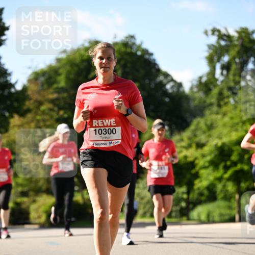 08.06.2024 - REWE Women's Run Dr. Thomas Lammeyer http://msf.ph/oto/6243826 09.06.2024 09:19:25 Laufen 10300 meine-sportfotos.de