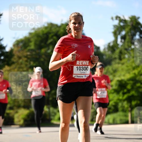 08.06.2024 - REWE Women's Run Dr. Thomas Lammeyer http://msf.ph/oto/6243829 09.06.2024 09:19:25 Laufen 10300 meine-sportfotos.de