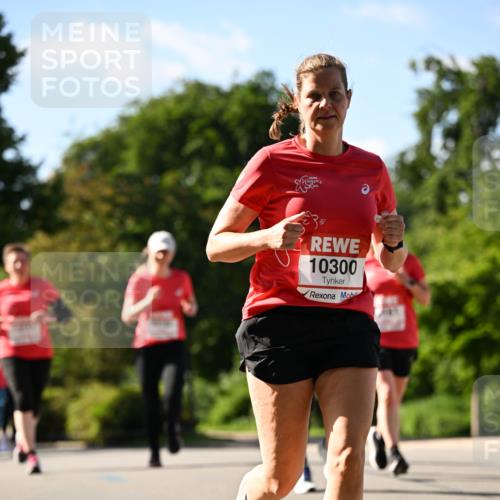 08.06.2024 - REWE Women's Run Dr. Thomas Lammeyer http://msf.ph/oto/6243830 09.06.2024 09:19:25 Laufen 10300 meine-sportfotos.de