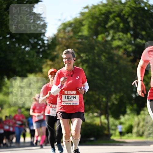 08.06.2024 - REWE Women's Run Dr. Thomas Lammeyer http://msf.ph/oto/6243863 09.06.2024 09:19:31 Laufen 10, 10344 meine-sportfotos.de
