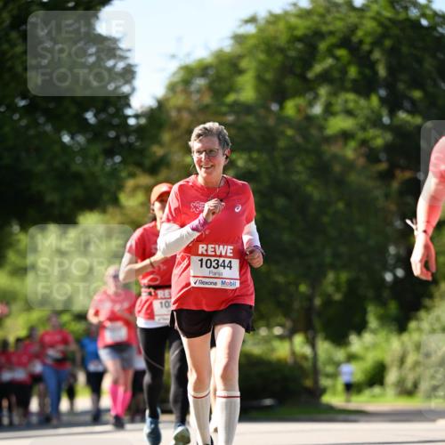 08.06.2024 - REWE Women's Run Dr. Thomas Lammeyer http://msf.ph/oto/6243864 09.06.2024 09:19:31 Laufen 10, 10344 meine-sportfotos.de