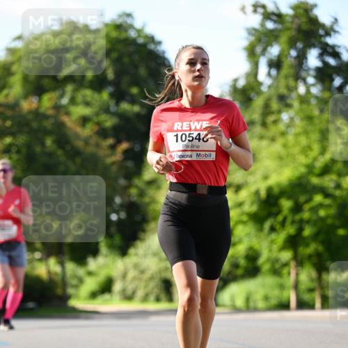 08.06.2024 - REWE Women's Run Dr. Thomas Lammeyer http://msf.ph/oto/6243886 09.06.2024 09:19:35 Laufen 1054 meine-sportfotos.de