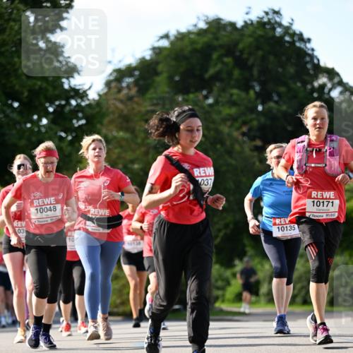 08.06.2024 - REWE Women's Run Dr. Thomas Lammeyer http://msf.ph/oto/6243910 09.06.2024 09:19:40 Laufen 03, 3, 10048, 10, 10130, 037, 10171, 10135 meine-sportfotos.de