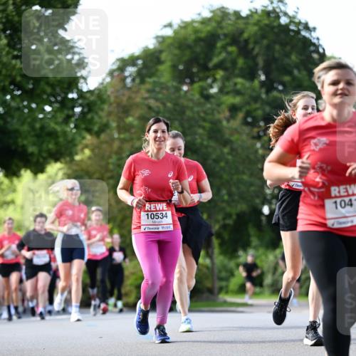 08.06.2024 - REWE Women's Run Dr. Thomas Lammeyer http://msf.ph/oto/6243940 09.06.2024 09:19:45 Laufen 10534, 1041 meine-sportfotos.de