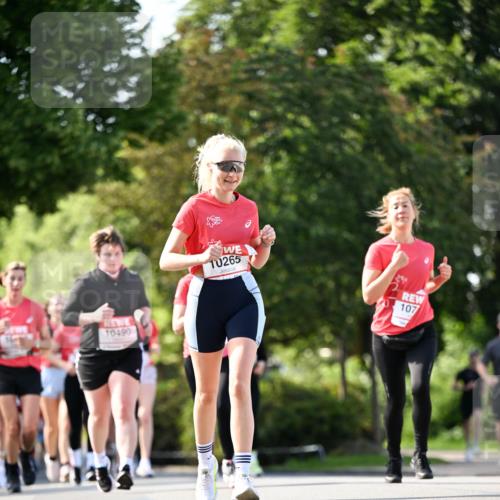 08.06.2024 - REWE Women's Run Dr. Thomas Lammeyer http://msf.ph/oto/6243952 09.06.2024 09:19:47 Laufen 10490, 10265, 107 meine-sportfotos.de