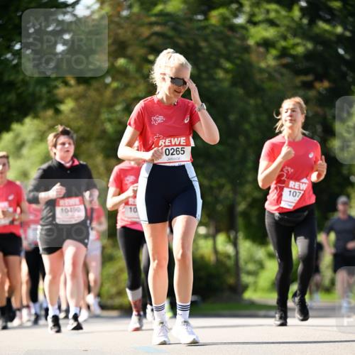 08.06.2024 - REWE Women's Run Dr. Thomas Lammeyer http://msf.ph/oto/6243957 09.06.2024 09:19:47 Laufen 10490, 10, 0265, 107 meine-sportfotos.de