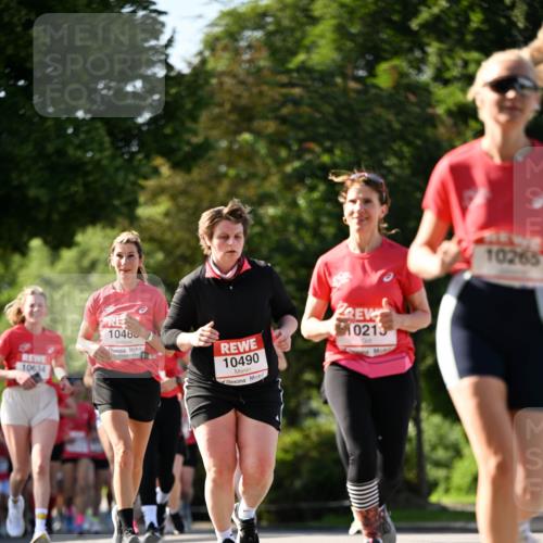 08.06.2024 - REWE Women's Run Dr. Thomas Lammeyer http://msf.ph/oto/6243964 09.06.2024 09:19:49 Laufen 10634, 10460, 10490, 10213, 10265 meine-sportfotos.de