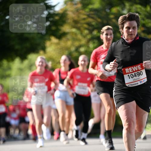 08.06.2024 - REWE Women's Run Dr. Thomas Lammeyer http://msf.ph/oto/6243977 09.06.2024 09:19:51 Laufen 10490 meine-sportfotos.de