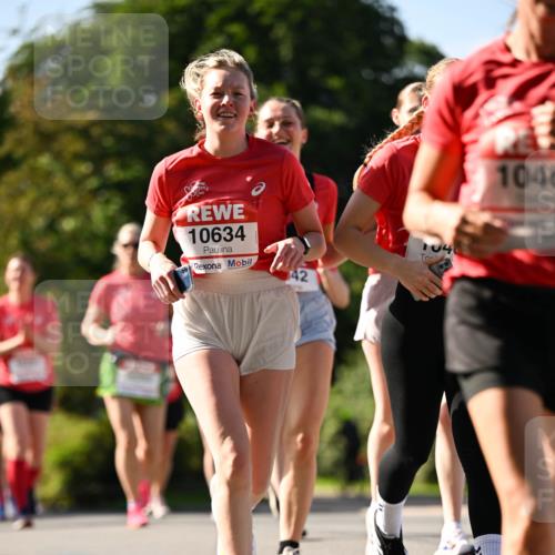 08.06.2024 - REWE Women's Run Dr. Thomas Lammeyer http://msf.ph/oto/6243993 09.06.2024 09:19:54 Laufen 10634, 42, 104, 1046 meine-sportfotos.de