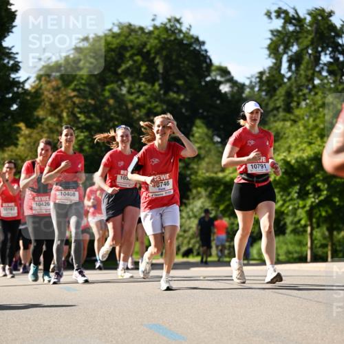 08.06.2024 - REWE Women's Run Dr. Thomas Lammeyer http://msf.ph/oto/6244047 09.06.2024 09:20:02 Laufen 10408, 10183, 10426, 103, 746, 10791 meine-sportfotos.de