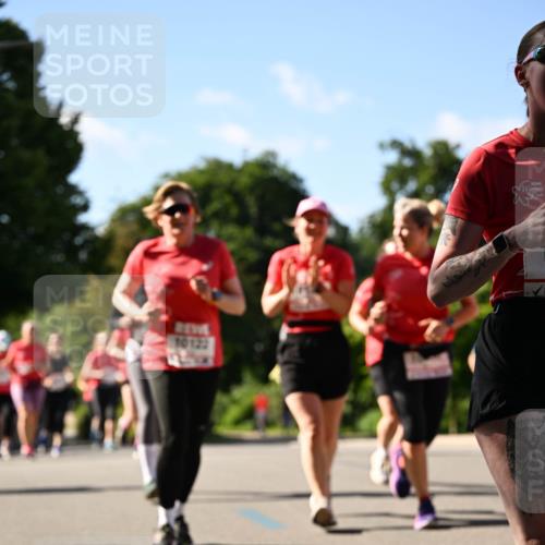 08.06.2024 - REWE Women's Run Dr. Thomas Lammeyer http://msf.ph/oto/6244099 09.06.2024 09:20:09 Laufen 10122 meine-sportfotos.de