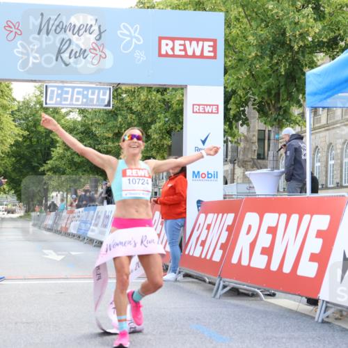 08.06.2024 - REWE Women's Run Strokosch-Dieckow http://msf.ph/oto/6244128 09.06.2024 09:37:13 Ziel 10724 meine-sportfotos.de