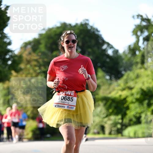 08.06.2024 - REWE Women's Run Dr. Thomas Lammeyer http://msf.ph/oto/6244200 09.06.2024 09:20:20 Laufen 10685 meine-sportfotos.de