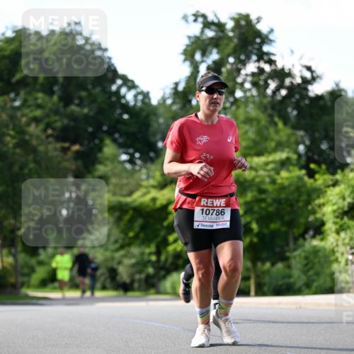 08.06.2024 - REWE Women's Run Dr. Thomas Lammeyer http://msf.ph/oto/6244215 09.06.2024 09:20:22 Laufen 10786 meine-sportfotos.de