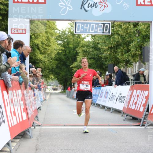 08.06.2024 - REWE Women's Run Strokosch-Dieckow http://msf.ph/oto/6244242 09.06.2024 09:40:49 Ziel 10185 meine-sportfotos.de