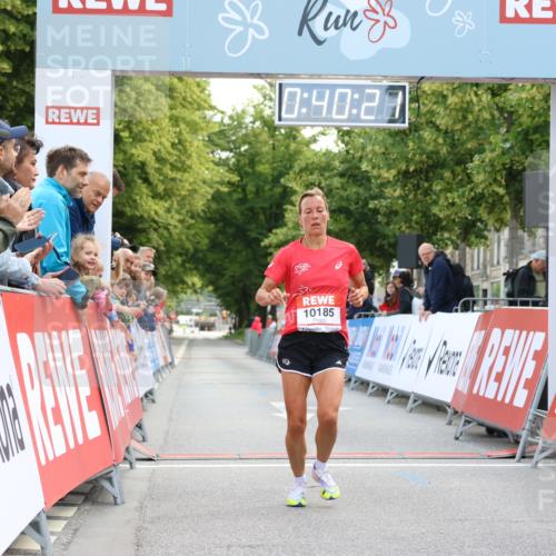 08.06.2024 - REWE Women's Run Strokosch-Dieckow http://msf.ph/oto/6244253 09.06.2024 09:40:50 Ziel 10185 meine-sportfotos.de