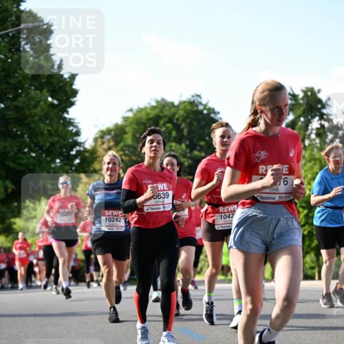 08.06.2024 - REWE Women's Run Dr. Thomas Lammeyer http://msf.ph/oto/6244269 09.06.2024 09:20:29 Laufen 10457, 10242, 639, 1047, 76 meine-sportfotos.de
