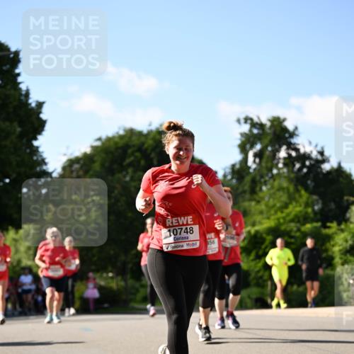 08.06.2024 - REWE Women's Run Dr. Thomas Lammeyer http://msf.ph/oto/6244305 09.06.2024 09:20:34 Laufen 10748, 356 meine-sportfotos.de