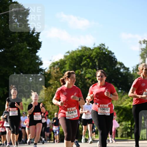 08.06.2024 - REWE Women's Run Dr. Thomas Lammeyer http://msf.ph/oto/6244368 09.06.2024 09:20:41 Laufen 10767, 10372, 10476, 10623, 10 meine-sportfotos.de