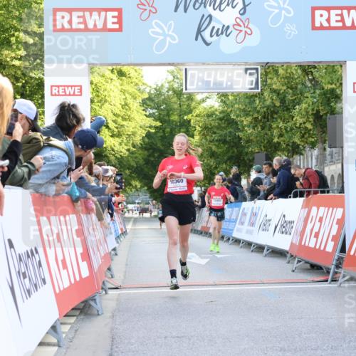08.06.2024 - REWE Women's Run Strokosch-Dieckow http://msf.ph/oto/6244401 09.06.2024 09:45:26 Ziel 10074, 10360, 10460 meine-sportfotos.de