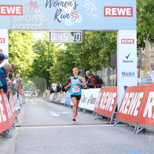 08.06.2024 - REWE Women's Run Strokosch-Dieckow http://msf.ph/oto/6244430 09.06.2024 09:45:39 Ziel 10784 meine-sportfotos.de