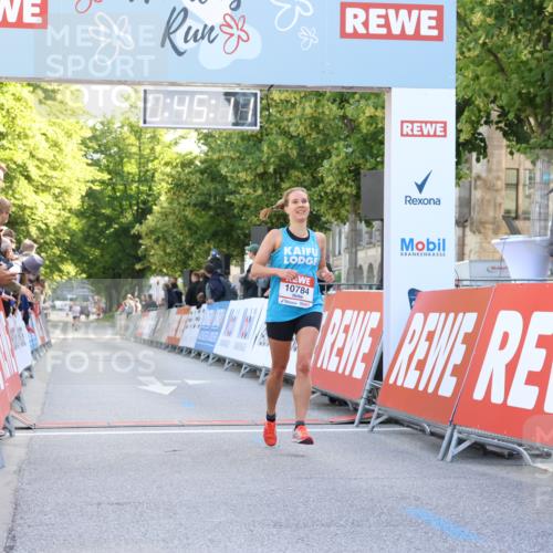 08.06.2024 - REWE Women's Run Strokosch-Dieckow http://msf.ph/oto/6244458 09.06.2024 09:45:41 Ziel 10784 meine-sportfotos.de