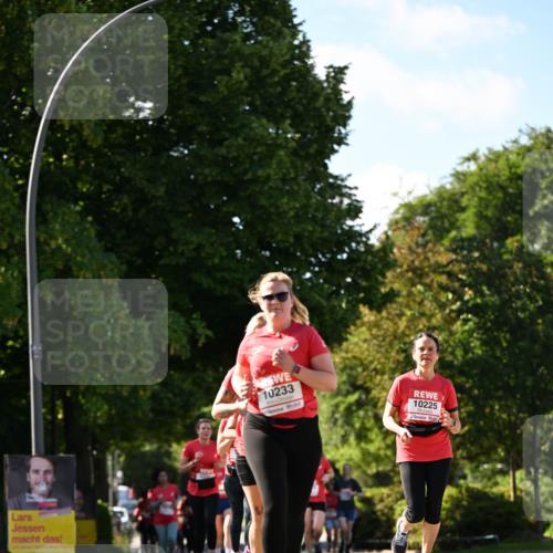 08.06.2024 - REWE Women's Run Dr. Thomas Lammeyer http://msf.ph/oto/6244508 09.06.2024 09:20:57 Laufen 10233, 10225 meine-sportfotos.de