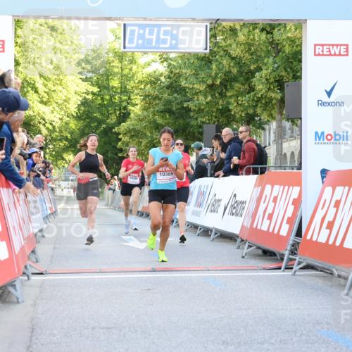 08.06.2024 - REWE Women's Run Strokosch-Dieckow http://msf.ph/oto/6244562 09.06.2024 09:46:28 Ziel 10152, 10280, 10385, 10726 meine-sportfotos.de