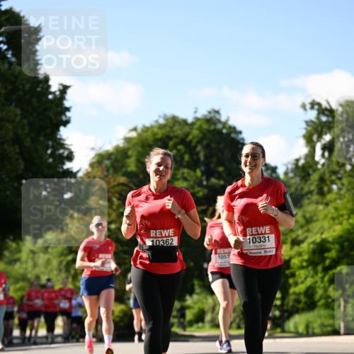 08.06.2024 - REWE Women's Run Dr. Thomas Lammeyer http://msf.ph/oto/6244569 09.06.2024 09:21:04 Laufen 10362, 1057, 10331 meine-sportfotos.de