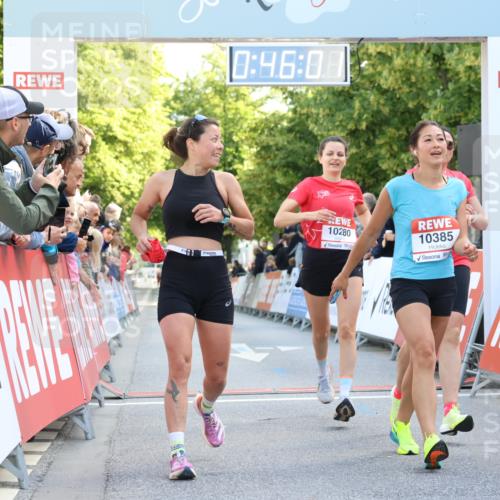 08.06.2024 - REWE Women's Run Strokosch-Dieckow http://msf.ph/oto/6244593 09.06.2024 09:46:30 Ziel 10152, 10280, 10385, 10726 meine-sportfotos.de