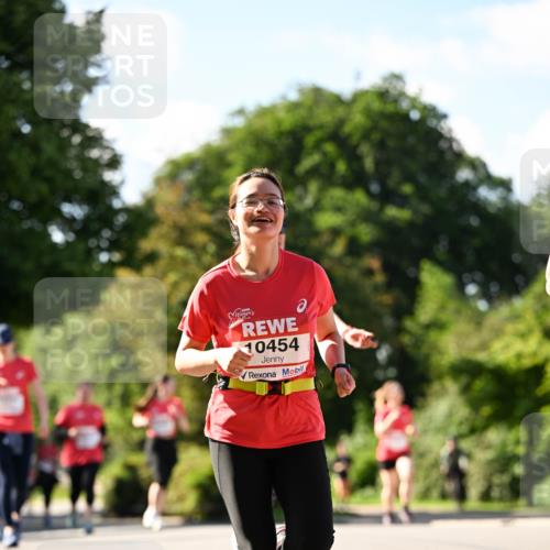 08.06.2024 - REWE Women's Run Dr. Thomas Lammeyer http://msf.ph/oto/6244680 09.06.2024 09:21:20 Laufen 10454 meine-sportfotos.de