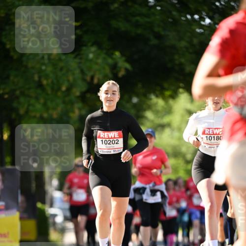 08.06.2024 - REWE Women's Run Dr. Thomas Lammeyer http://msf.ph/oto/6244799 09.06.2024 09:21:45 Laufen 10202, 10180 meine-sportfotos.de