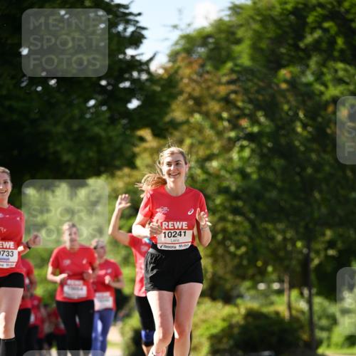 08.06.2024 - REWE Women's Run Dr. Thomas Lammeyer http://msf.ph/oto/6245066 09.06.2024 09:22:35 Laufen 3, 0733, 10241 meine-sportfotos.de
