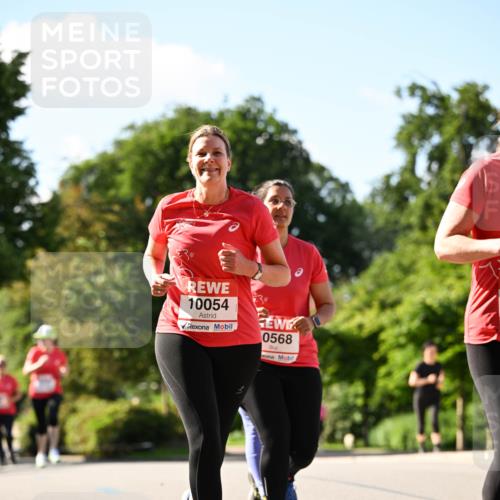 08.06.2024 - REWE Women's Run Dr. Thomas Lammeyer http://msf.ph/oto/6245112 09.06.2024 09:22:42 Laufen 10054, 0568 meine-sportfotos.de