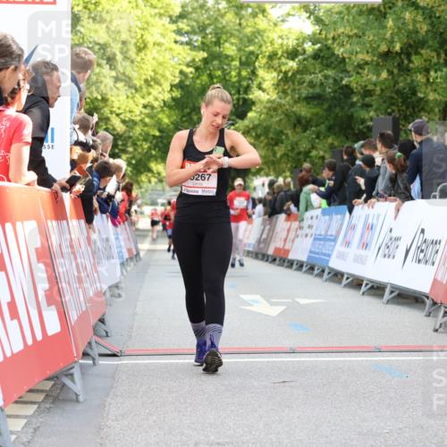 08.06.2024 - REWE Women's Run Strokosch-Dieckow http://msf.ph/oto/6245570 09.06.2024 09:54:42 Ziel 10016, 10068, 10267, 10523 meine-sportfotos.de