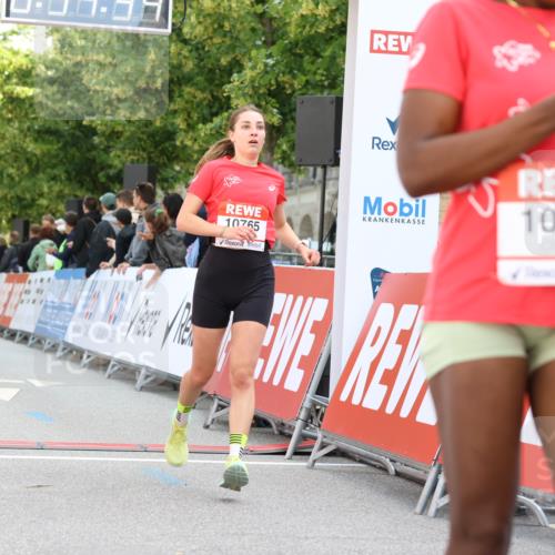 08.06.2024 - REWE Women's Run Strokosch-Dieckow http://msf.ph/oto/6245620 09.06.2024 09:55:03 Ziel 10386, 10459, 10764, 10765 meine-sportfotos.de